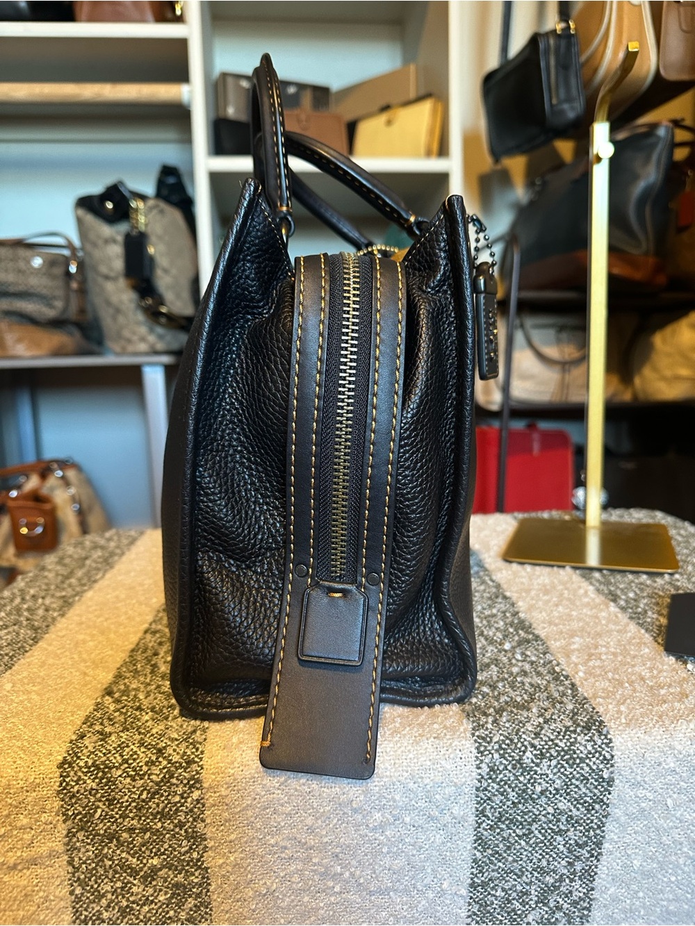 Collector’s Item~Coach 2nd GEN ROGUE 30 W/tags and receipt. Stored since 2018! - Picture 4 of 15